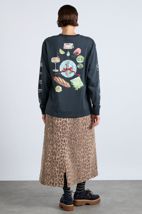 dm dinner party long sleeve tee - Image 4