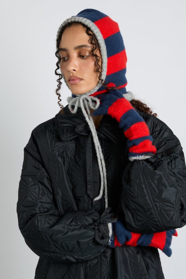hood in red u0026 navy with grey tie - Image 2