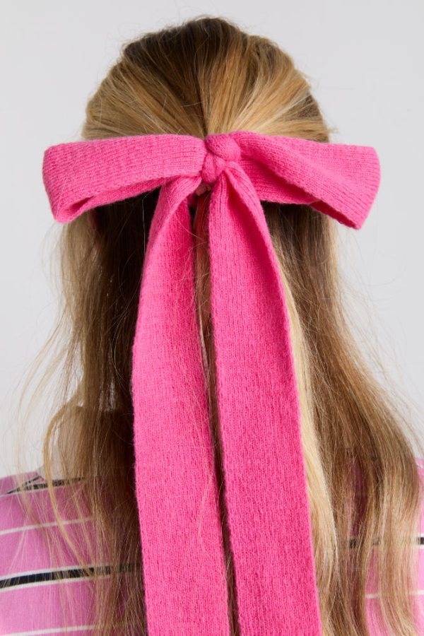 knitted hair bow in pink - Image 2