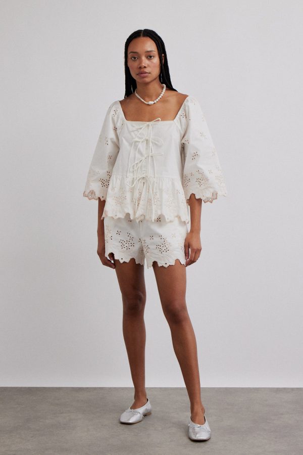 lana shorts - broderie - Image 2