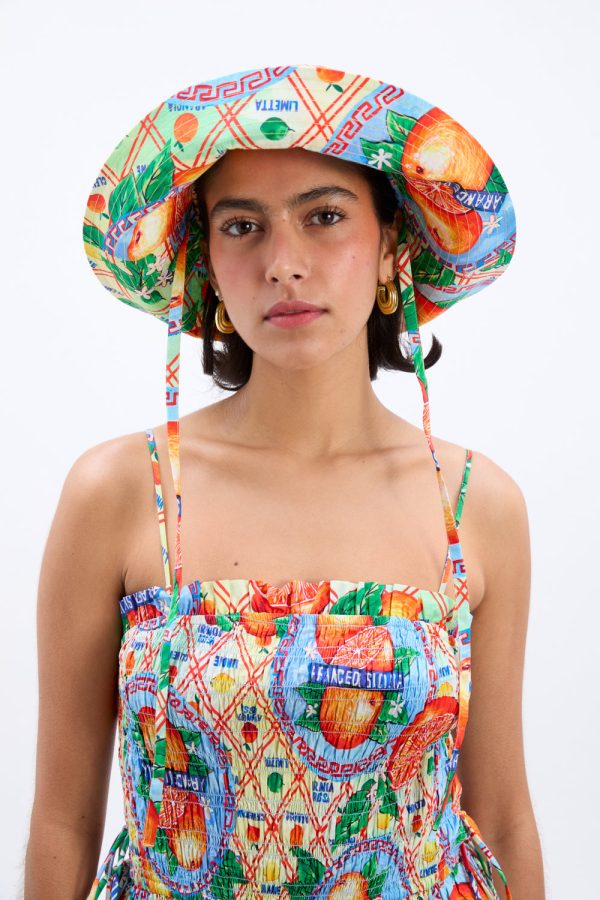 sunhat in fruit labels print