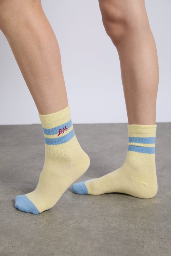 sporty calf length socks in yellow and blue - Image 3